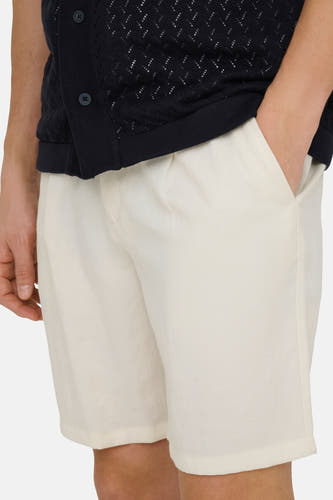 Ecru short van ONLY & SONS, met zak en effen ontwerp.
