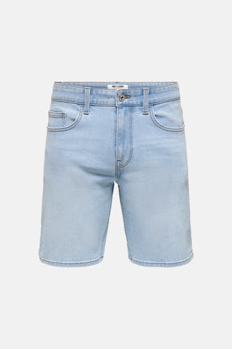 Short en jean en denim bleu clair de ONLY & SONS, avec poches classiques et fermeture à boutons.