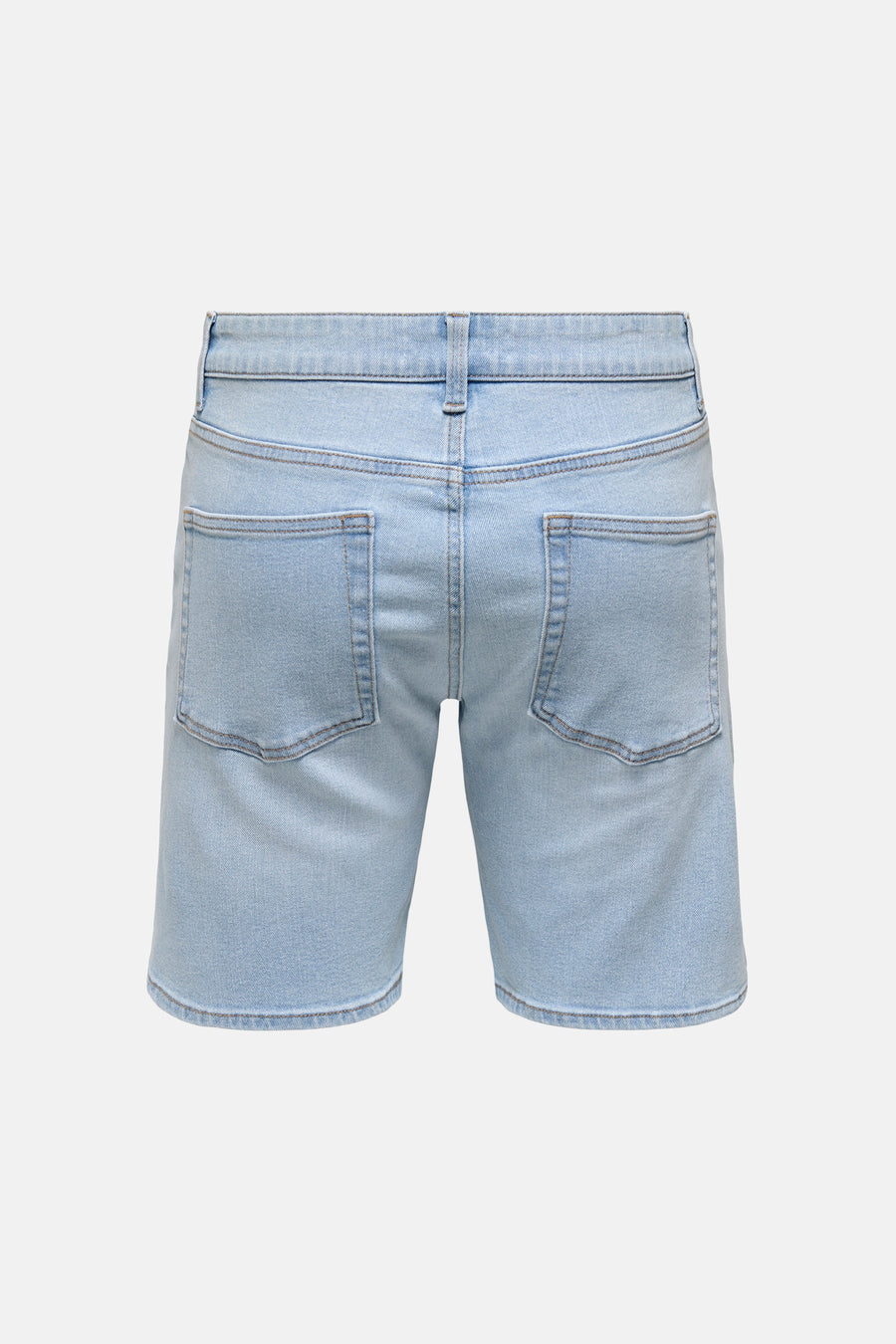 Short en jean en denim bleu clair de ONLY & SONS, avec poches arrière et coutures.