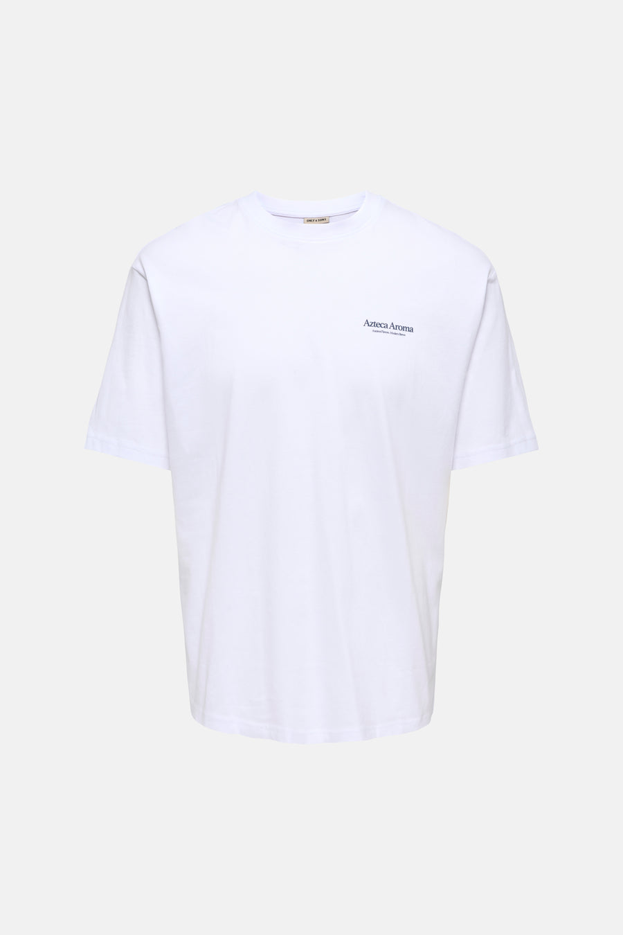 Wit T-shirt met korte mouwen van ONLY & SONS met een kleine opdruk op de borst.