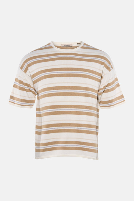 T-shirt rayé en blanc, beige, marron et gris de ONLY & SONS® à manches courtes et col rond.
