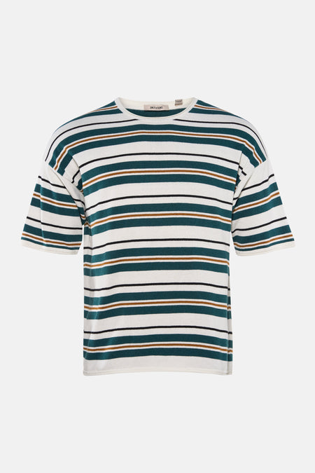 T-shirt rayé ONLY & SONS avec de larges bandes blanches et vertes, alternant avec de fines rayures marron et noires, et un col rond.