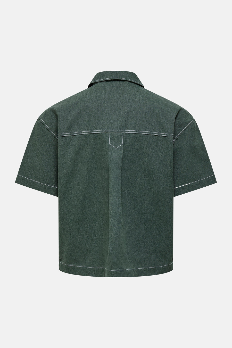 Donkergroen overhemd met korte mouwen van ONLY & SONS®, achteraanzicht met wit contraststiksel en gemêleerde stof.