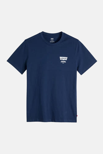 Donkerblauw T-shirt met korte mouwen van Levi's®, met een witte logo-graphic op de borst en een rood merklabel aan de zijkant.