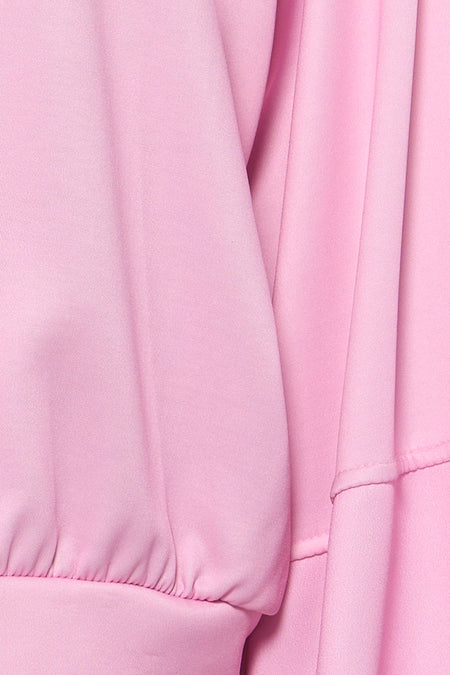 Pull rose de Terra di Siena, avec un ourlet élastique et une texture unie.