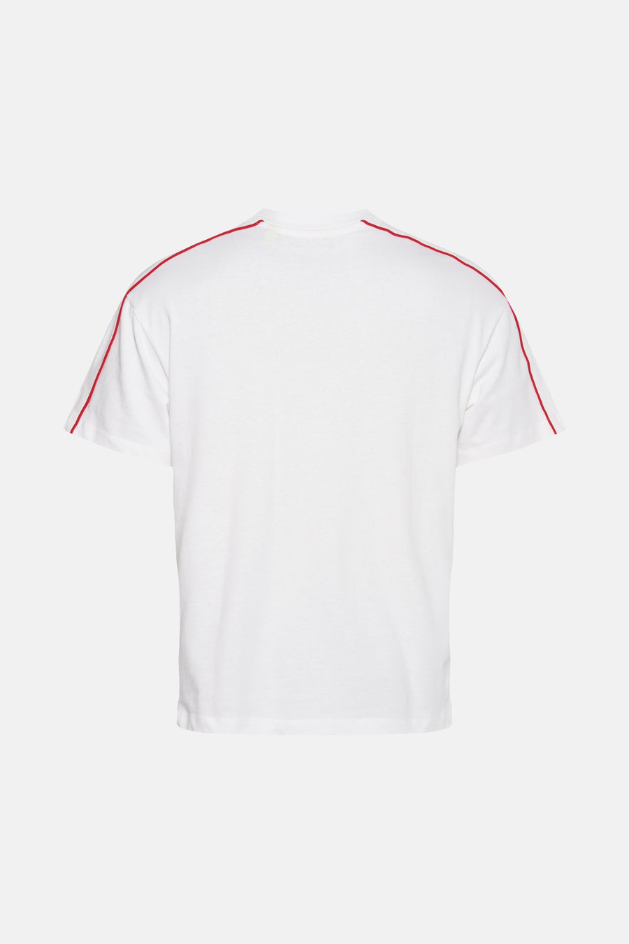 Wit T-shirt met korte mouwen van THEJOGGCONCEPT, met rode accenten op de schouders en mouwen, achterkant.