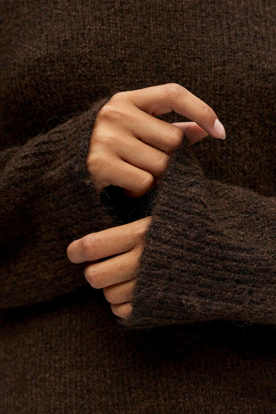Pull col O - Seal Brown