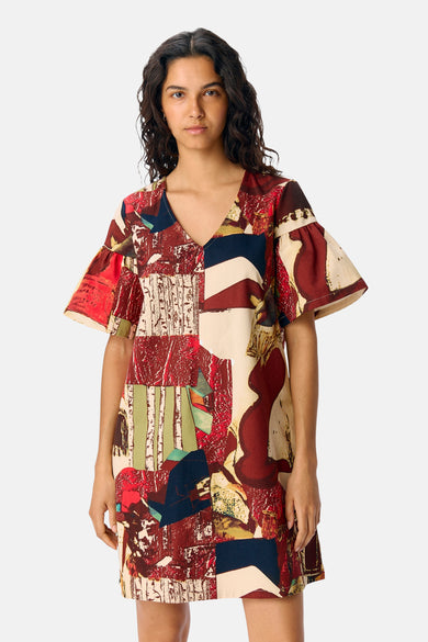 Jupe multicolore à manches courtes d'OBJECT, avec un patchwork distinctif et une coupe décontractée.
