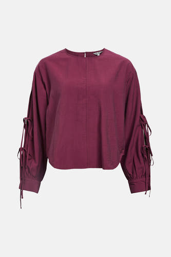 Bordeaux blouse met lange mouwen van OBJECT, met splitjes en strikdetails aan de mouwen.