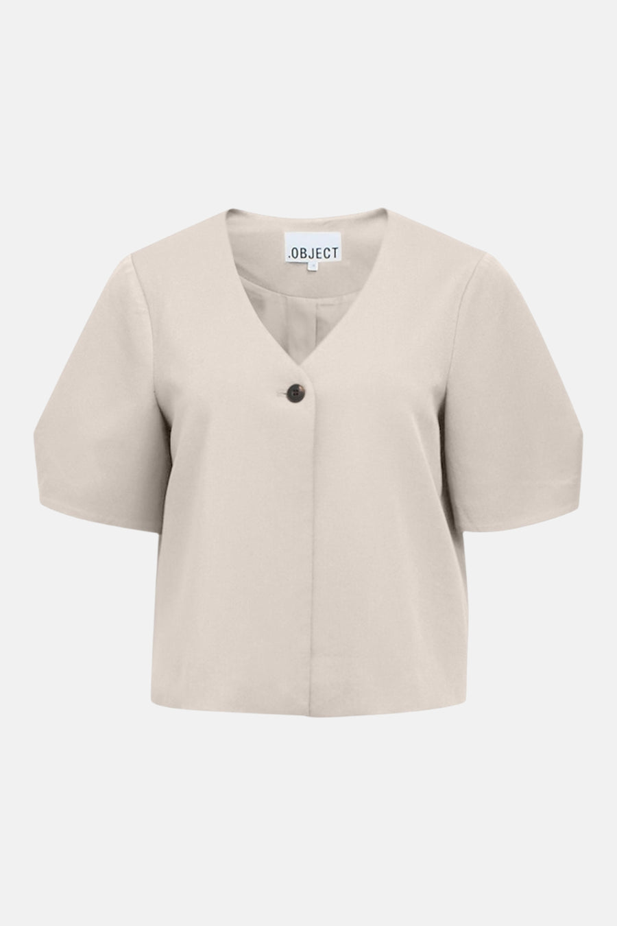 Gilet écru de OBJECT, avec col en V et fermeture à un bouton, porté avec un jean bleu.