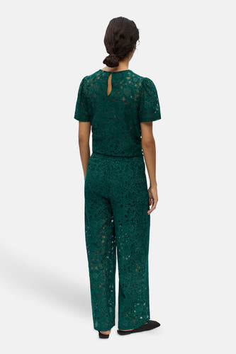 Pantalon en dentelle verte de OBJECT avec motif floral et haut assorti, vue arrière.