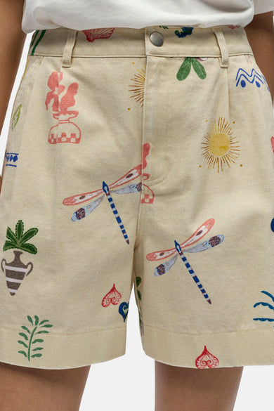 Multicolor short van OBJECT, met zomerse prints van libellen, vazen en zonnetjes.