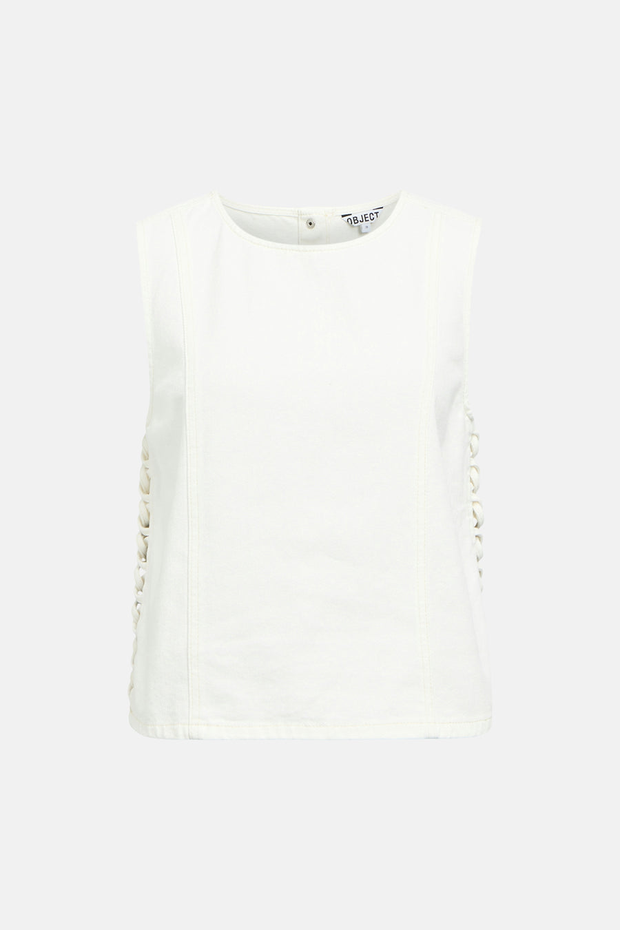 Witte mouwloze blouse van OBJECT met ronde hals, knoopsluiting achter en gevlochten details aan de zijkanten.