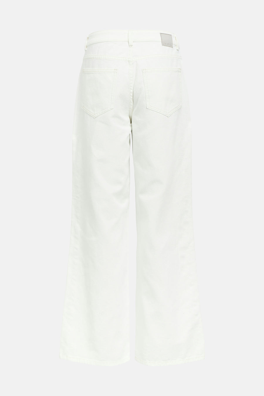 Witte gekleurde jeans van OBJECT, achteraanzicht met wijde pijpen en twee achterzakken.