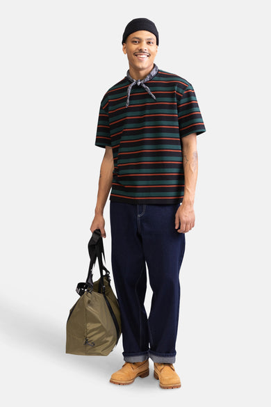 T-shirt multicolore à manches courtes de REDEFINED REBEL, avec des rayures et un bandana autour du cou.