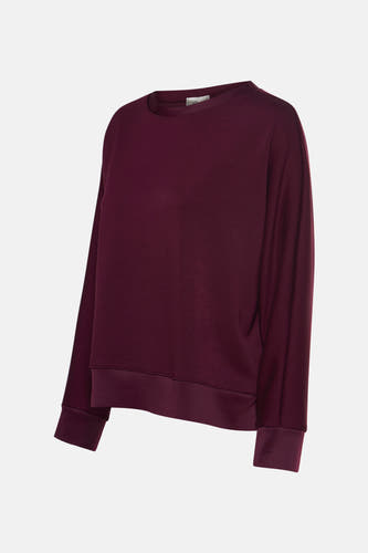 Bordeauxkleurige sweater met lange mouwen van Terra di Siena, met een ronde hals en ribgebreide boorden.
