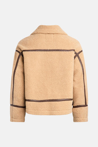 Beige, korte jas van REDEFINED REBEL, met bruine leren accenten, fleece textuur en kraag, gezien van achteren.

