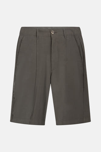 Grijze short van REDEFINED REBEL met zakken en een knoopsluiting.
