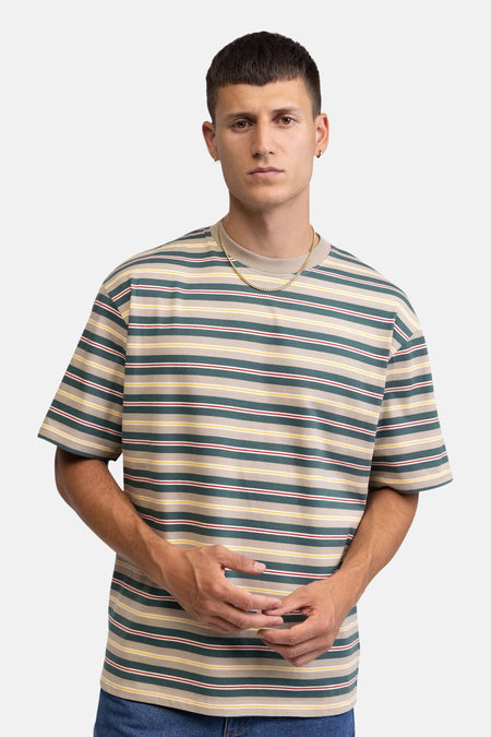 Multicolor gestreepte korte mouw T-shirt van REDEFINED REBEL, met beige, groen, geel en rood, gedragen door model met gouden ketting, front view