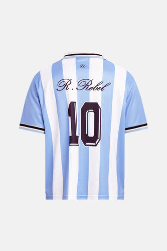 Blauw-wit gestreepte polo van REDEFINED REBEL, rugzijde met 'R. Rebel' en nummer 10, korte mouwen met zwarte bies, mesh textuur, achterkant weergave