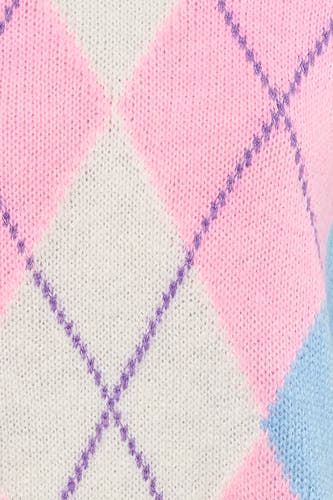 Gilet court sans manches bleu de Terra di Siena, avec un motif losange argyle de couleur pastel et des lignes d'accent violettes.