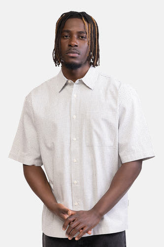 Chemise blanche à manches courtes et à motif à carreaux multicolore de REDEFINED REBEL, vue de dos.