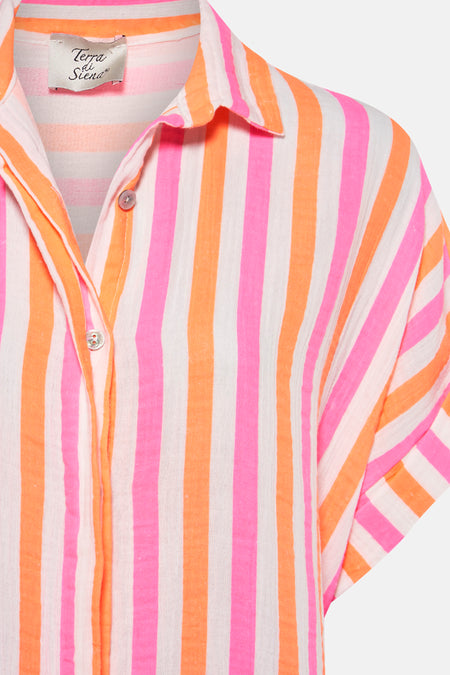 Gestreept kleedje met korte mouwen van Terra di Siena, met oranje en roze verticale strepen.