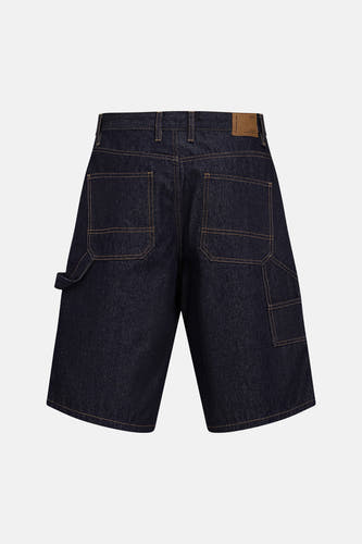 Donkere denim jeansshorts van REDEFINED REBEL, achterzijde met grote zakken en contrastnaden, casual stijl