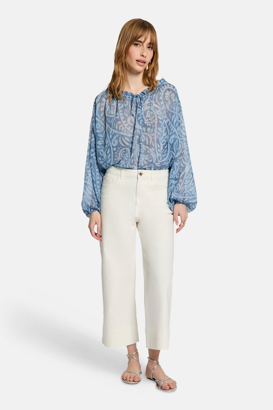 Blauwe blouse met lange mouwen van Morgan De Toi, met een paisley-achtig patroon.