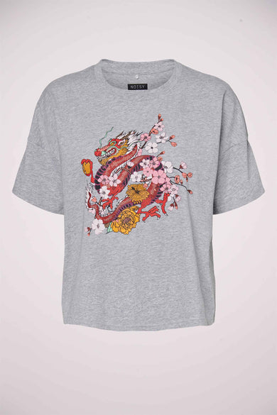 Grijze korte mouw t-shirt van NOISY MAY met kleurrijke draakprint en bloemen, voorzijde weergave