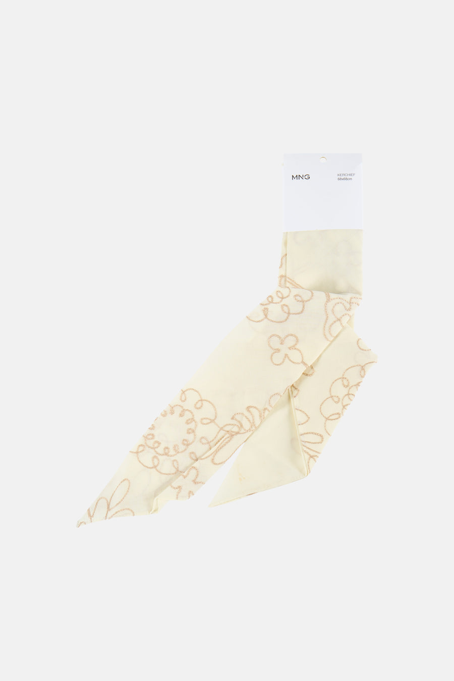 Crèmekleurige zomersjaal van MANGO, met goudkleurige geborduurde krullen en opgevouwen met label "KERCHIEF 68x68cm".