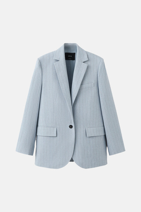 Blauw gestreepte blazer van MANGO, met lange mouwen en zwarte knoopsluiting.