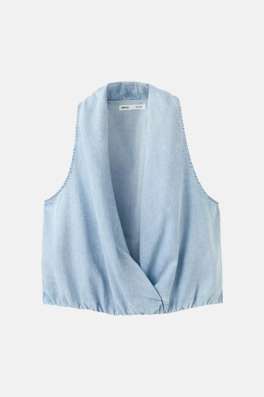 Lichtblauwe denim blouse zonder mouwen van MANGO, met wrapdetail en gerimpelde zoom, front view