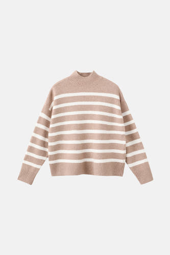 Beige trui met ronde hals van MANGO, met witte strepen en lange mouwen.