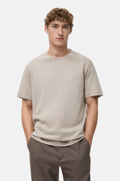 Beige T-shirt met korte mouwen van MANGO, effen van kleur met een losse pasvorm.