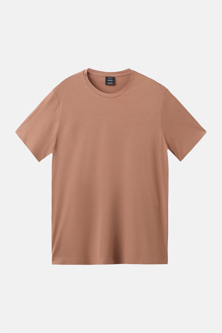 T-shirt marron à manches courtes de MANGO, uni et simple sur fond blanc.
