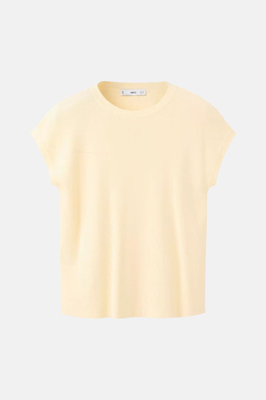 Haut jaune à manches courtes de MANGO avec texture côtelée et détails horizontaux sur la poitrine.