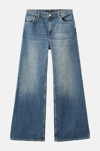 Rechte jeans van blauw denim van MANGO, met een vintage wassing en wijde pijpen.