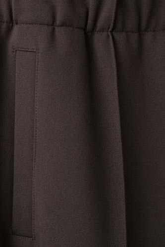 Bruine joggingbroek van MANGO, met elastische tailleband en een zakdetail.