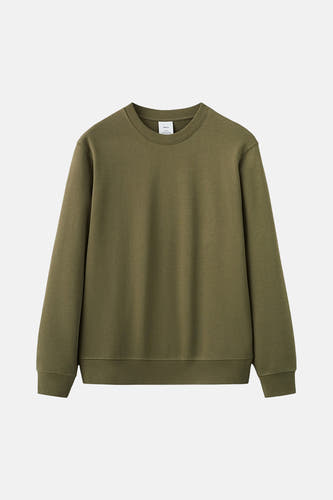 Pull kaki de MANGO, tissu uni avec col rond et manches longues.