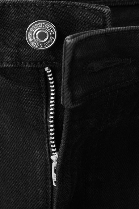 Zwarte short van MANGO Jeans, met ritssluiting en knoopdetail met merklogo.