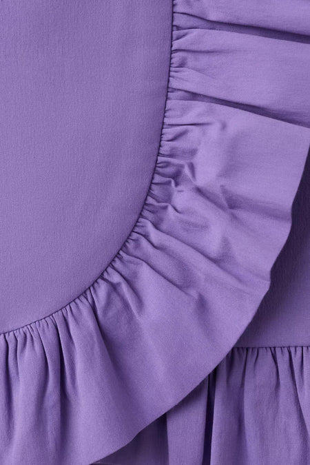 Paarse rok van MANGO met ruches en fijne textuur, close-up detail