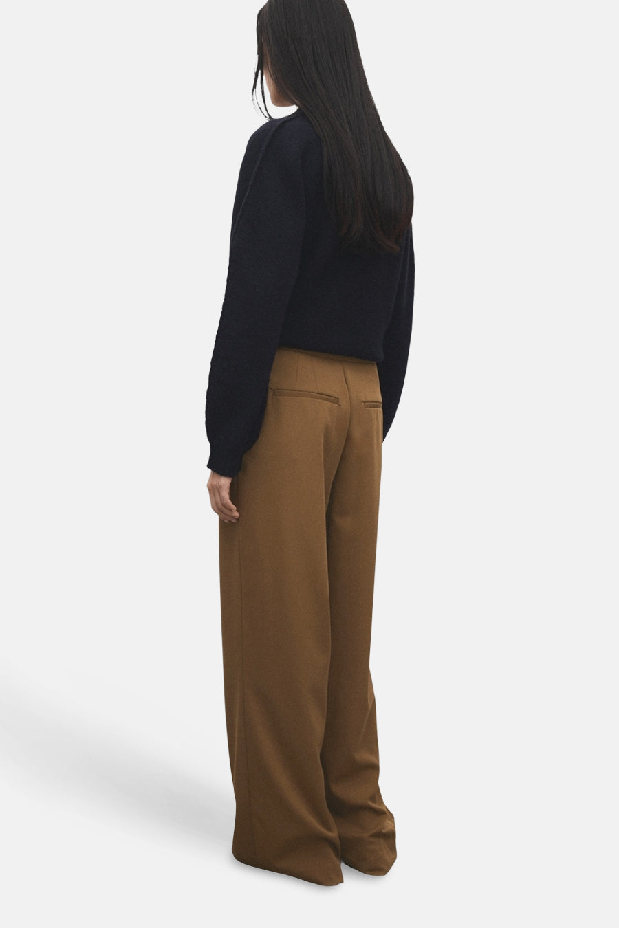 Kaki broek van MANGO, met wijde pijpen en een hoge taille.