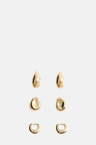 Gouden oorringen van MANGO, set van drie verschillende modellen.
