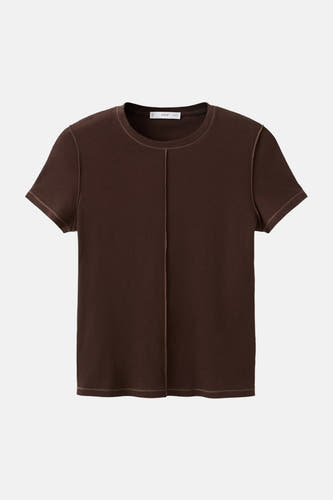T-shirt marron à manches courtes de MANGO, avec une couture sur le devant et des manches courtes.