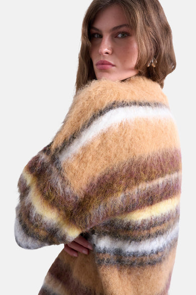 Multikleurige ronde hals trui van TOPSHOP, met gebreid streepjespatroon en een zachte textuur.