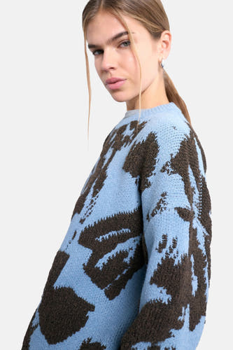 Blauwe trui met ronde hals van TOPSHOP, met een bruin patroon en een losse pasvorm.