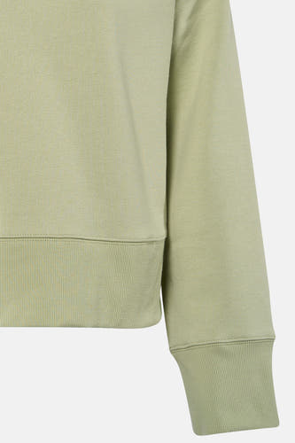 Groene sweater van TOPSHOP, met geribbelde manchetten en zoom, en een zachte textuur.
