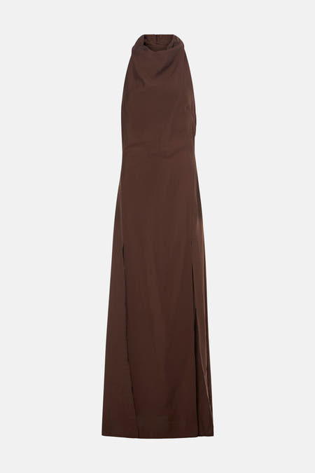 Robe marron sans manches de TOPSHOP, avec un col montant et une fente latérale.