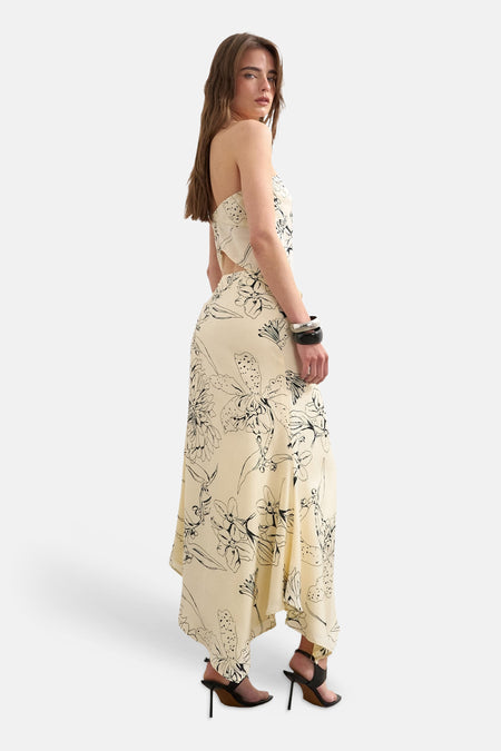 Ecru lange rok van TOPSHOP, met een opvallende bloemenprint en een asymmetrische zoom.